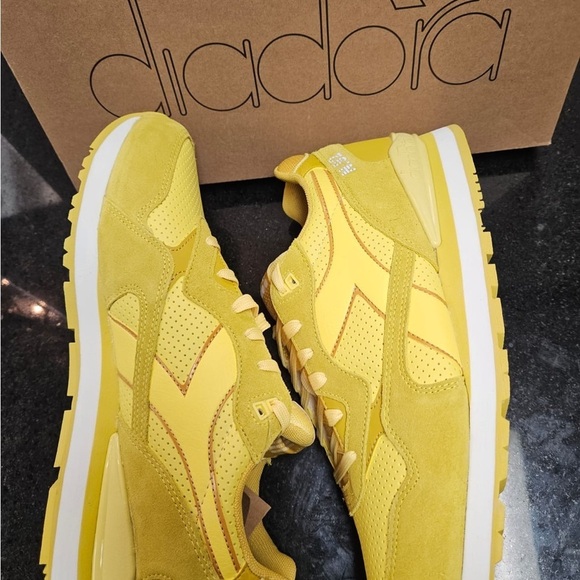 Diadora N.92 \'Shade - Lemon